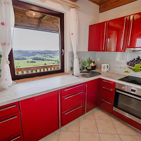 Sunny At Vineyard Veliki Kamen