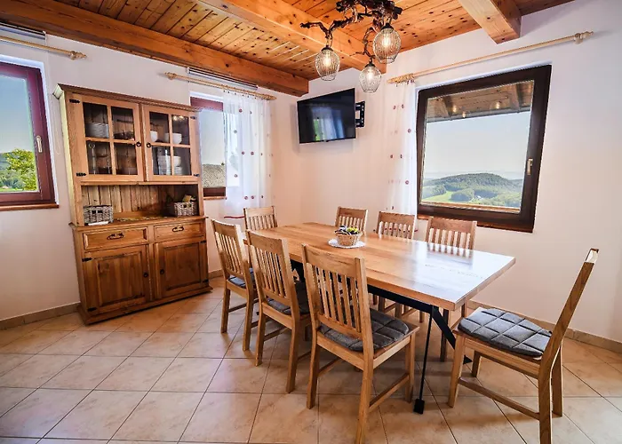 Dom wakacyjny Sunny At Vineyard Veliki Kamen